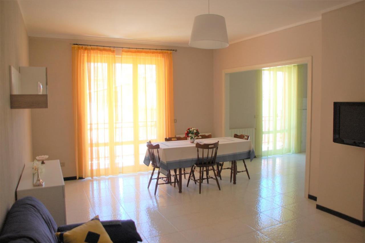 Appartamento "Rina Centro Sicilia" Pietraperzia Exterior photo
